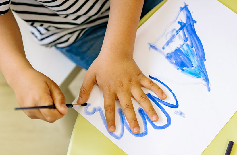 Почему рисование для детей настолько важно и как научить их разным техникам  рисования, если сам не художник – статья на TEA.ru