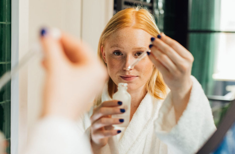 Как избавиться от веснушек и замаскировать их макияжем: эффективные способы